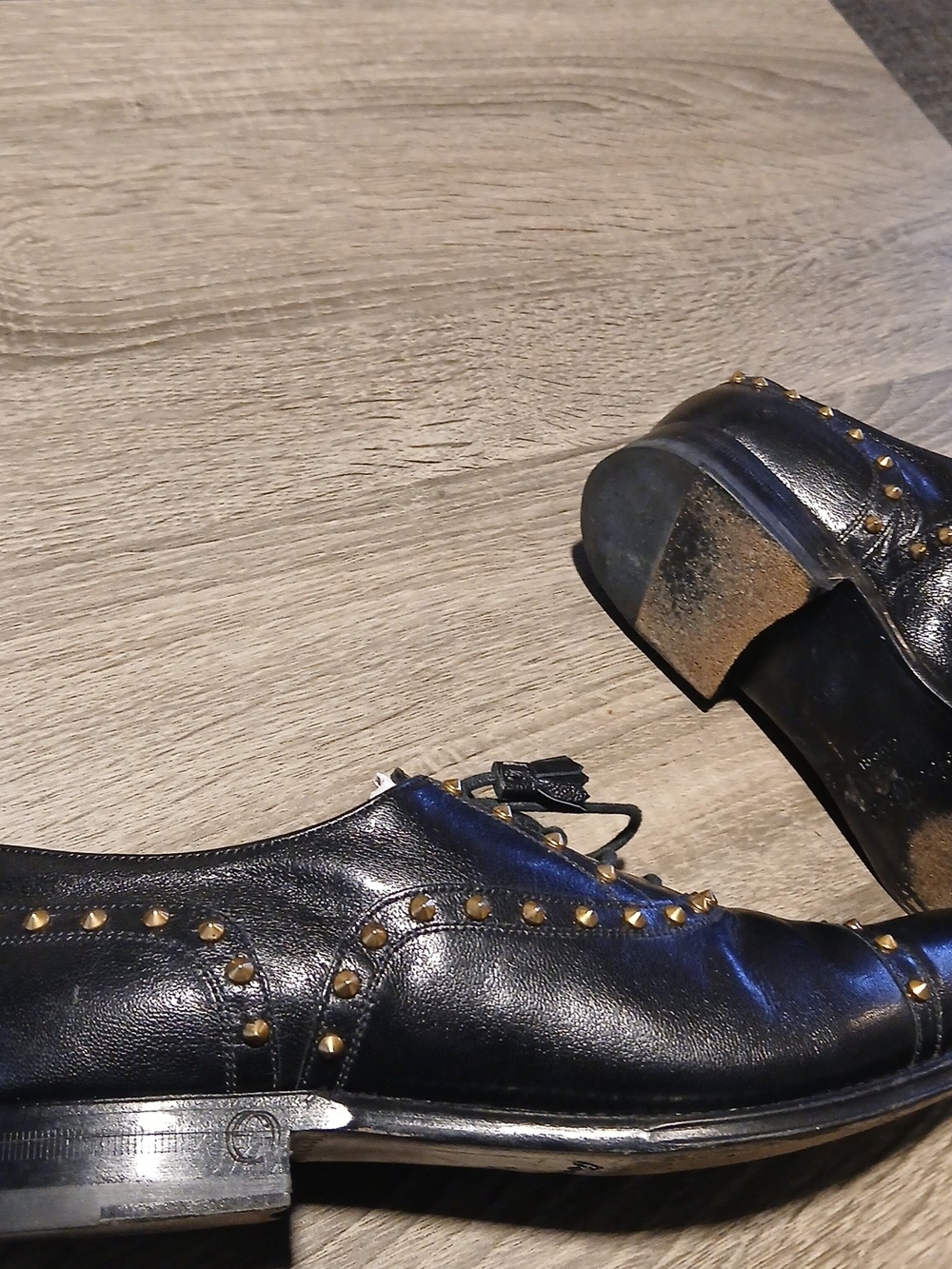 Gucci Betis Glamour Studded Black Leather Oxfords Sz 39.5 IT (US Women's 9.5) - Picture 10 of 16